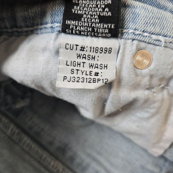 Ariya Jeans Co. Light Wash Denim Shorts Embellished Pockets Size 15/32 - Picture 10 of 13